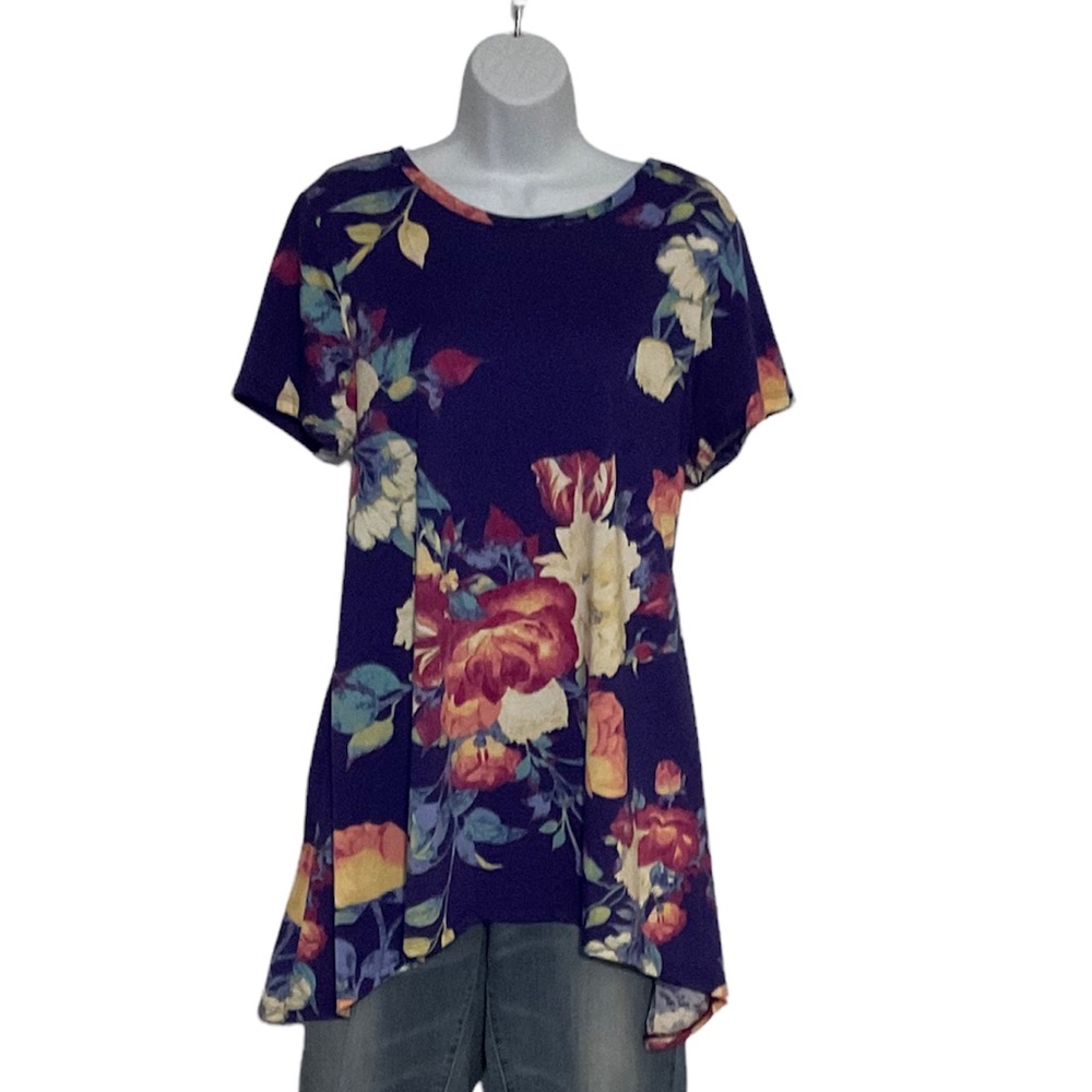 Lularoe Melissa Shark-bite Tunic